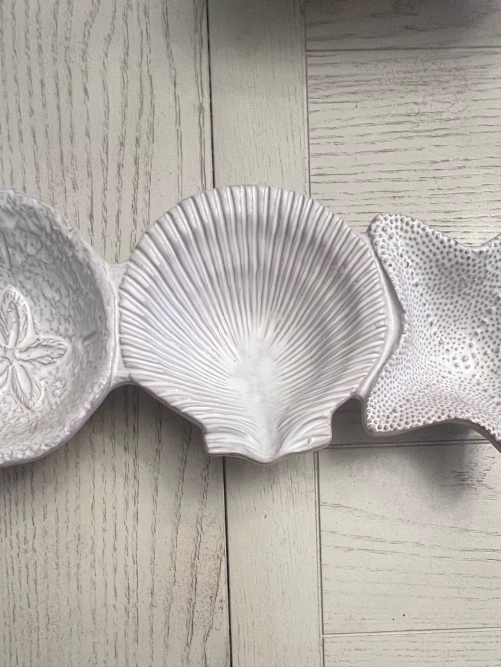 Mudpie Ceramic Shell Trinket/Serving Dish Set -Like New!